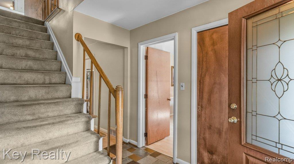28611 Lathrup Boulevard, Lathrup Village, MI 48076 — Photo 7