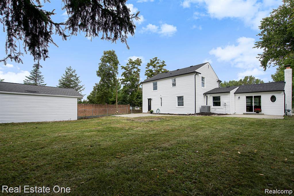 51275 7 Mile Road, Northville, MI 48167 — Photo 25