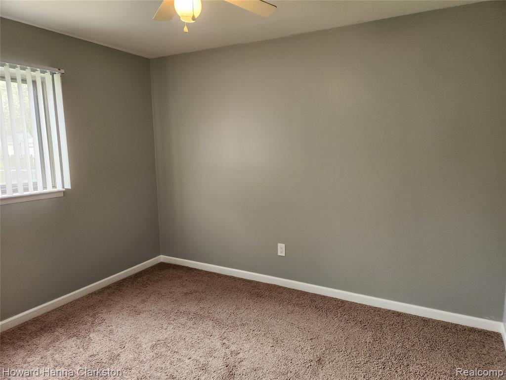 6679 Saline Drive, Waterford, MI 48329 — Photo 9