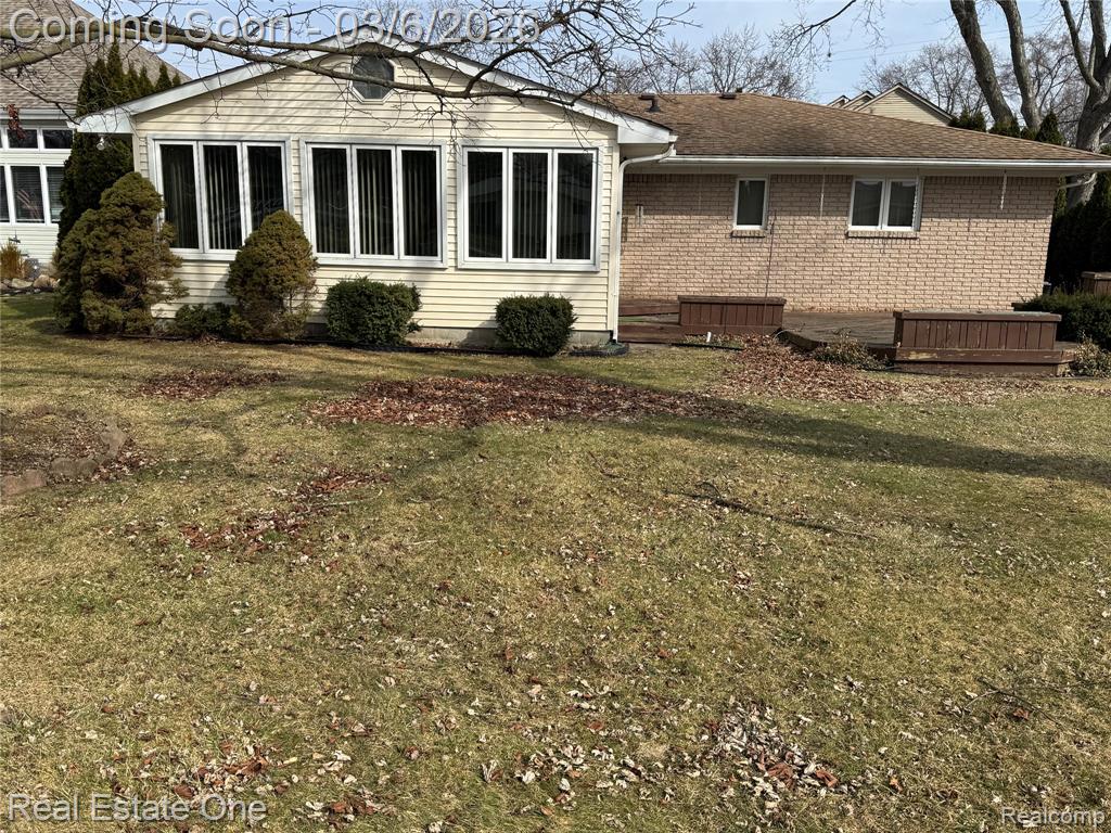 1848 Maddy Lane, Keego Harbor, MI 48320 — Photo 20