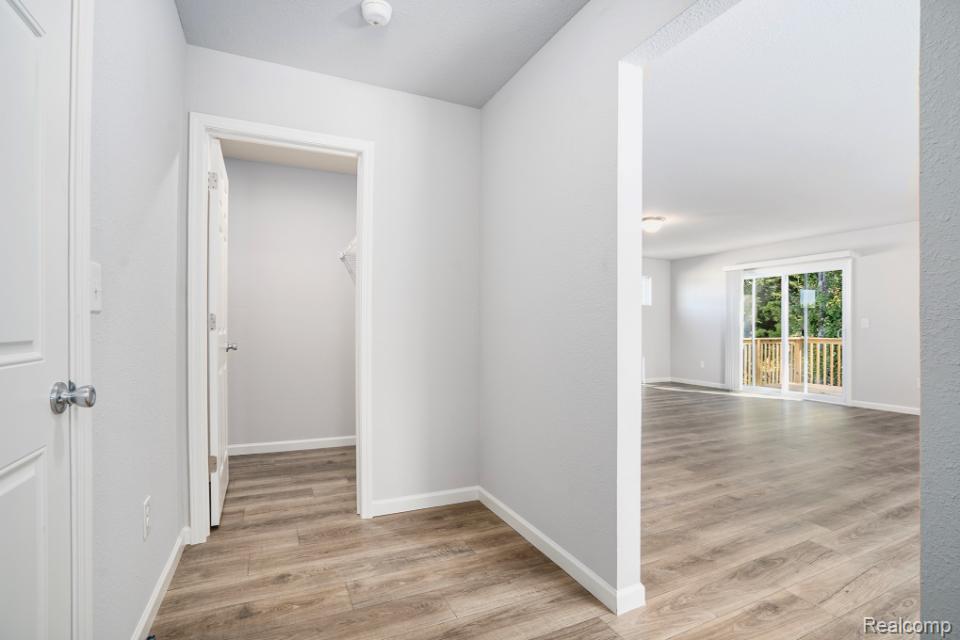 8157 Moonlight Creek Lane, Fowlerville, MI 48836 — Photo 10