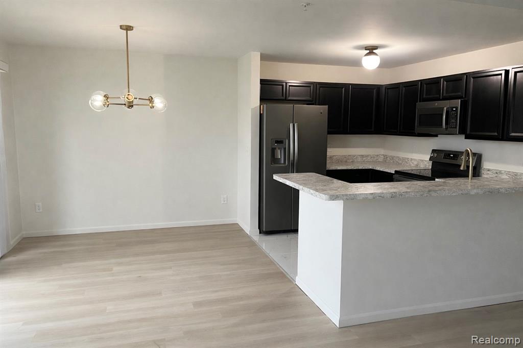 51843 E Pointe Lane, New Baltimore, MI — Photo 5