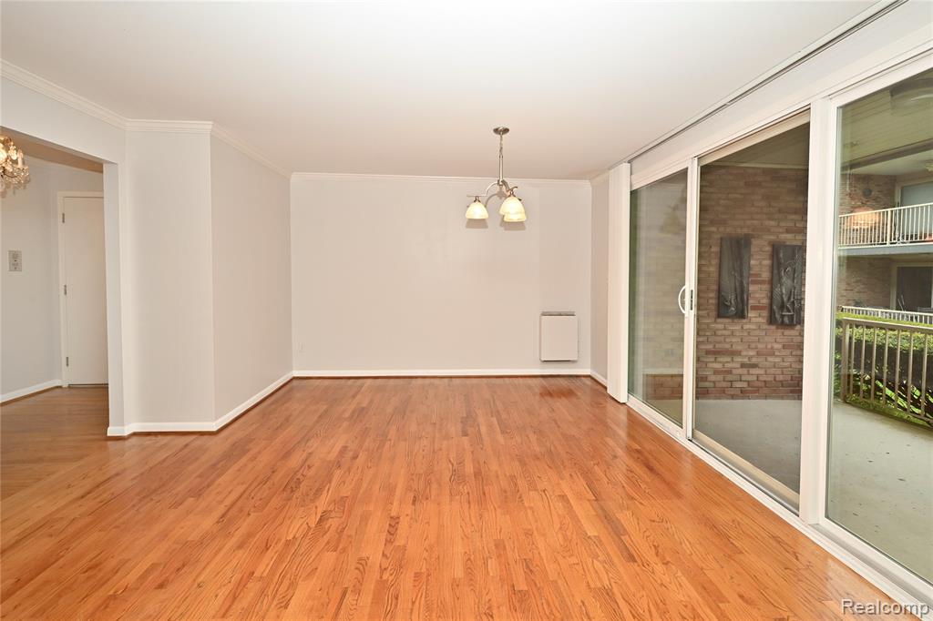 4043 W Maple, D 101, Bloomfield Hills, MI 48301 — Photo 9