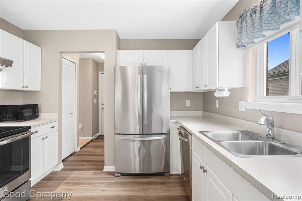 4158 Paisley, Sterling Heights, MI 48314 — Photo 13