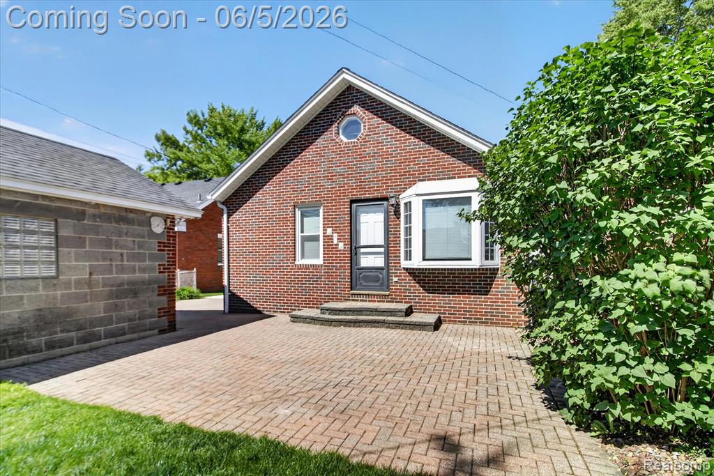 9825 Becker Avenue, Allen Park, MI 48101 — Photo 45