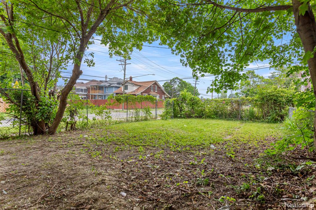 4266 Seminole Street, Detroit, MI 48214 — Photo 30
