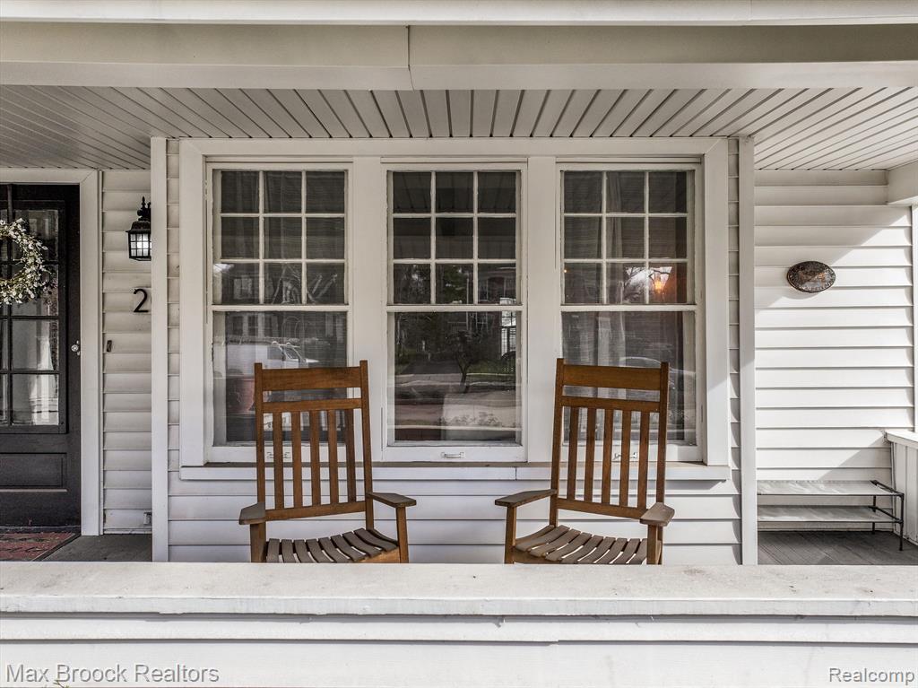 20 WOODSIDE PARK Boulevard, Pleasant Ridge, MI — Photo 5