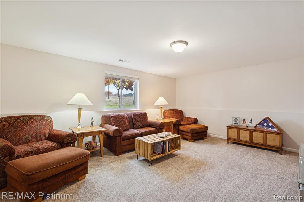 16519 Bedington Drive, Linden, MI 48451 — Photo 31