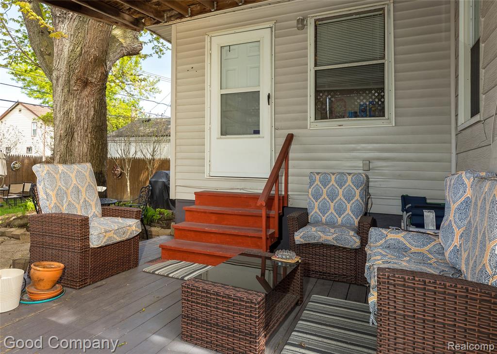 559 E Harry Avenue, Hazel Park, MI 48030 — Photo 28