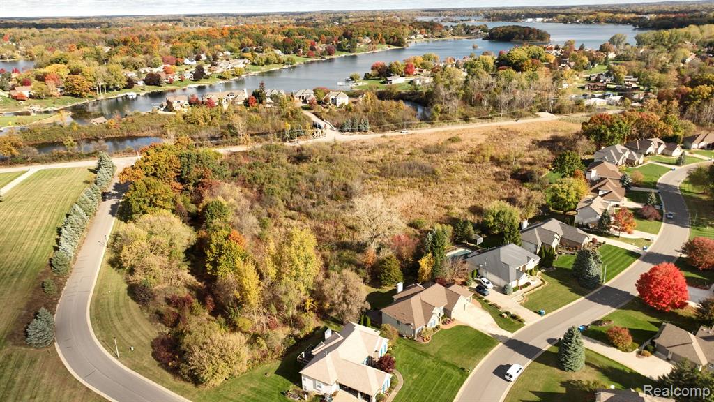 4400 Oak Tree Trail, Fenton, MI 48430 — Photo 71