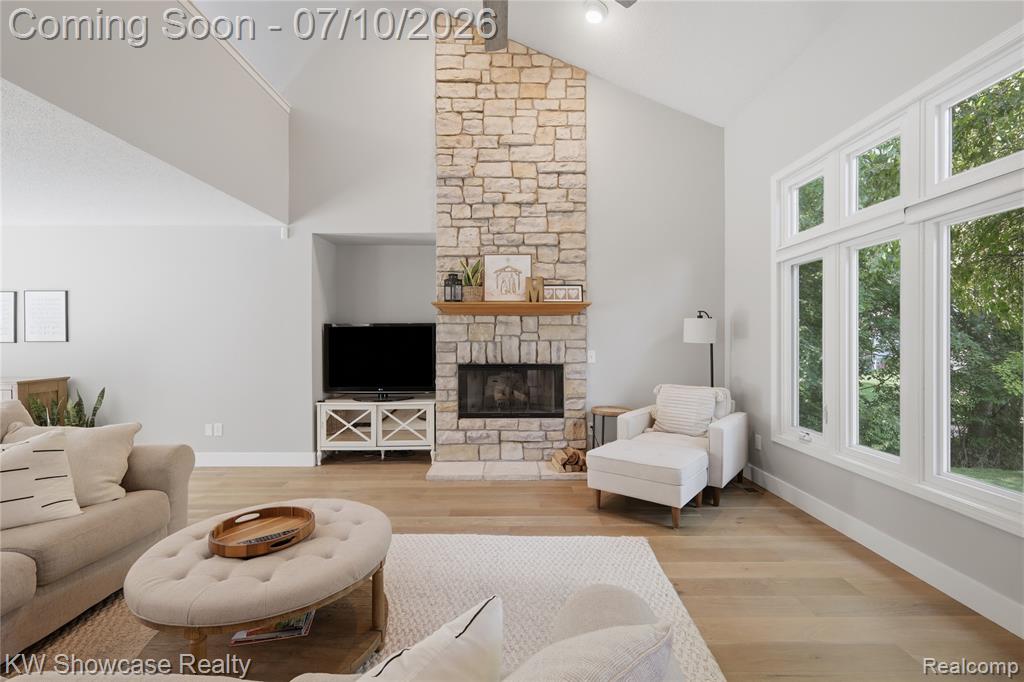525 Aarons Way, Ortonville, MI 48462 — Photo 12