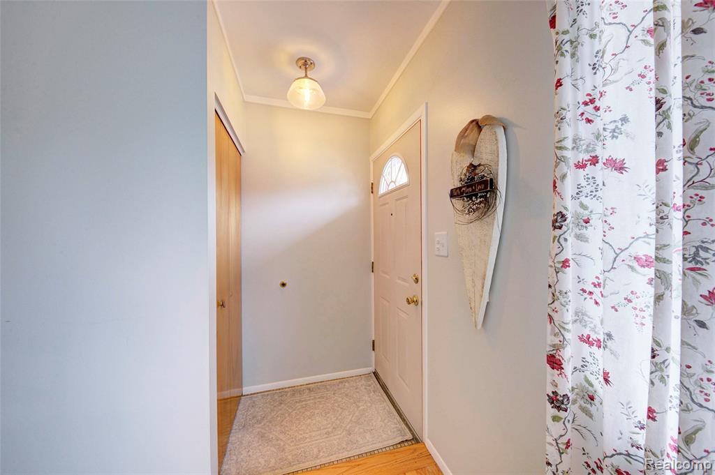 31906 Cambridge Street, Garden City, MI — Photo 3