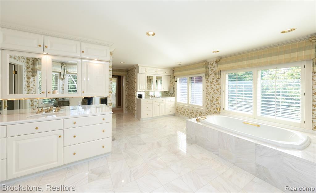1494 HIGHPOINT, Rochester, MI 48306 — Photo 51