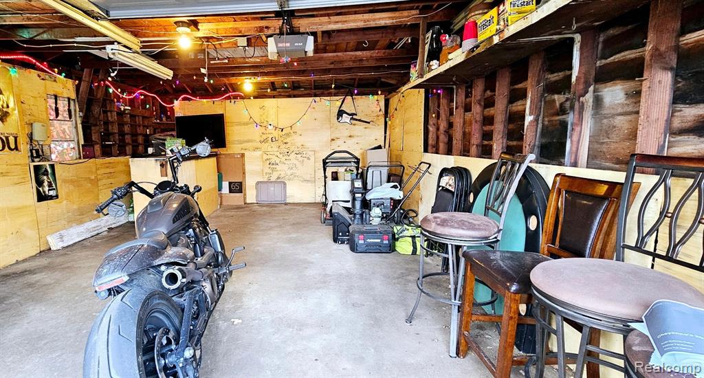 8294 ROBERT Street, Taylor, MI 48180 — Photo 25