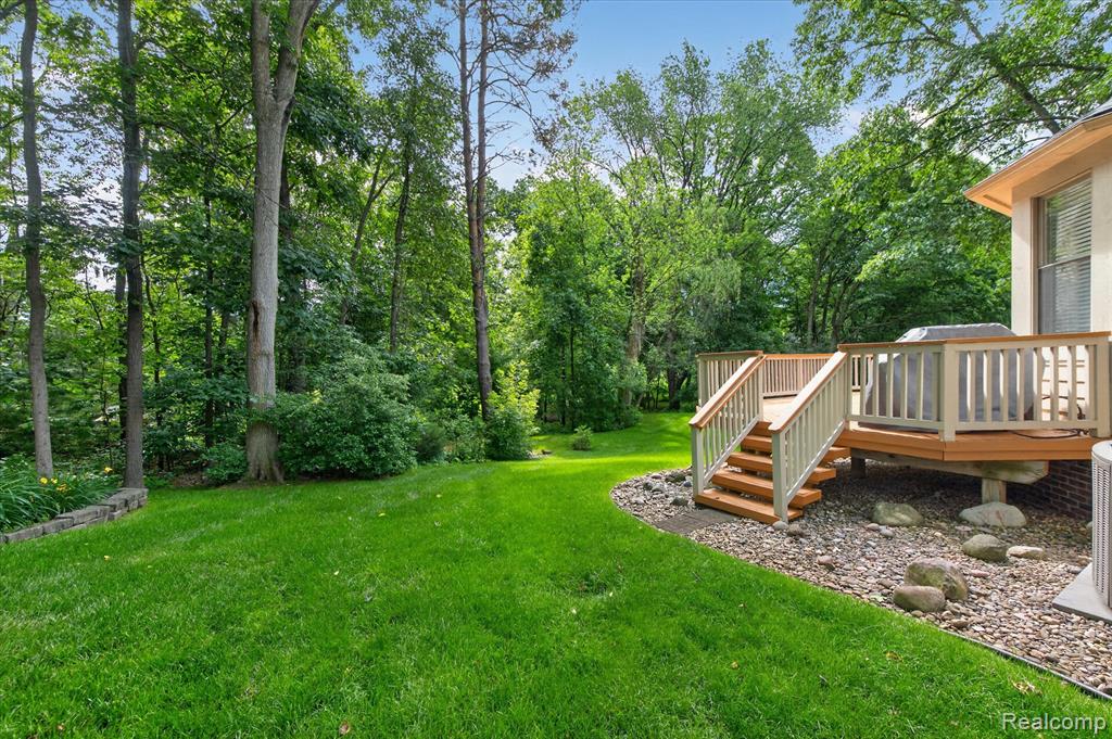 5079 Pinewood Drive, Brighton, MI 48116 — Photo 42