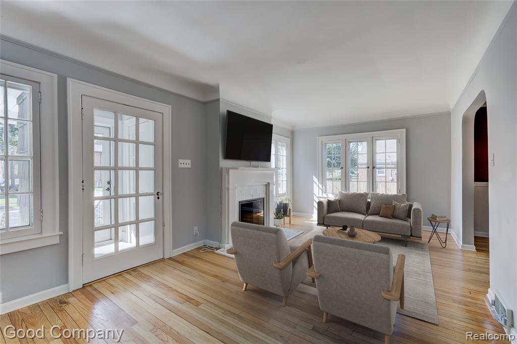 934 Lockwood Road, Royal Oak, MI 48067 — Photo 3