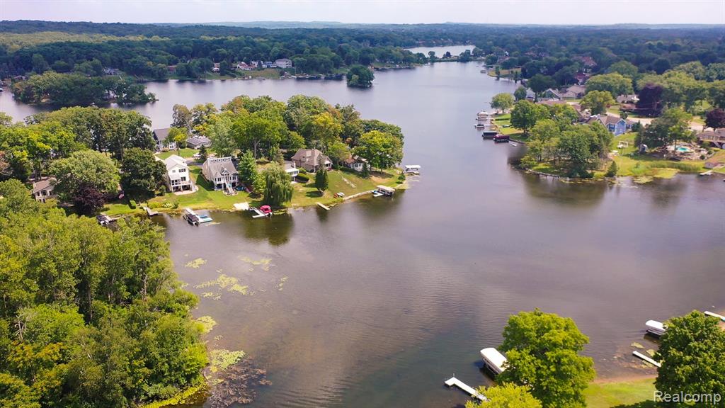 8701 Sherwood Drive, Davisburg, MI 48350 — Photo 59