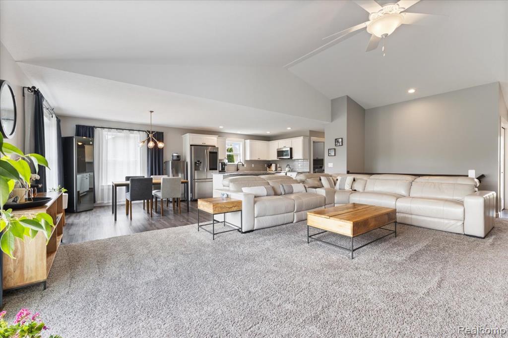 5606 Chatham Lane, Grand Blanc, MI 48439 — Photo 17