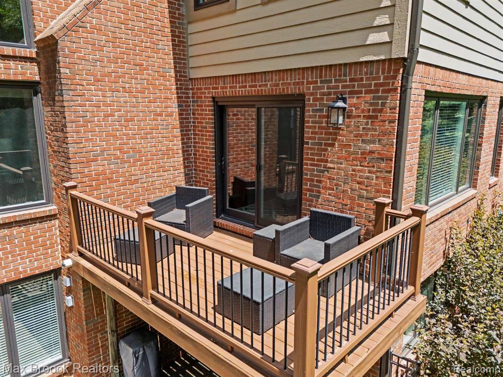 1300 Oak Hollow Drive, Milford, MI 48380 — Photo 51