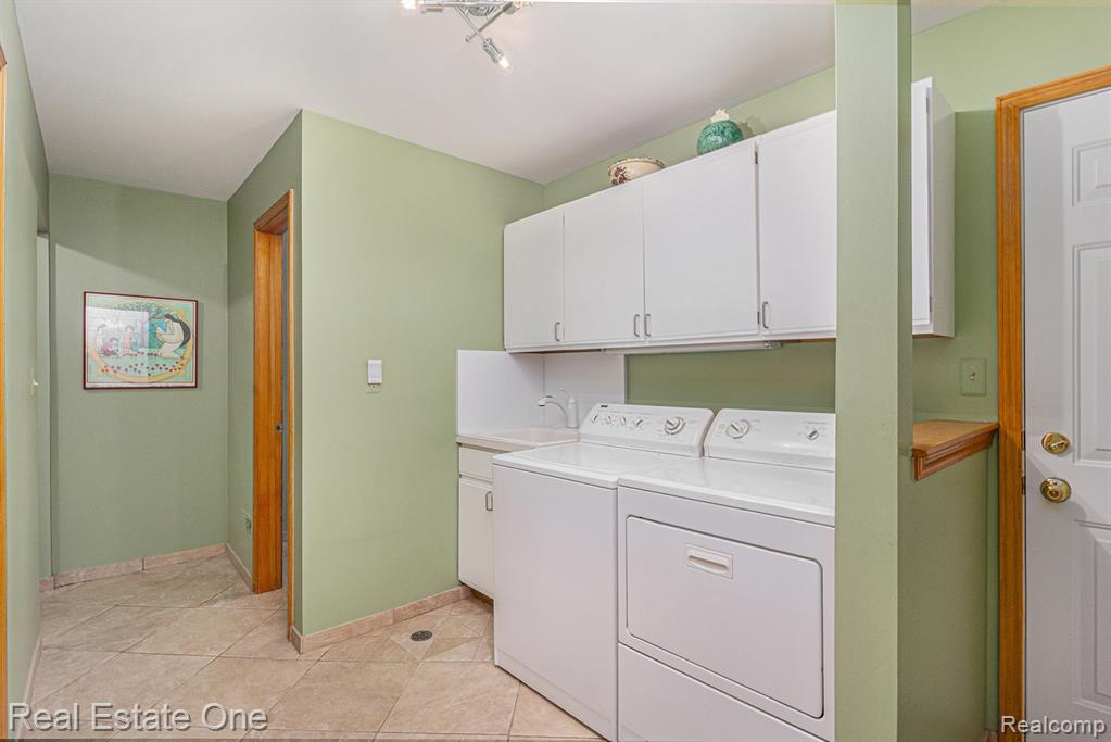 3125 N Tipsico Lake Road, Hartland, MI 48353 — Photo 16
