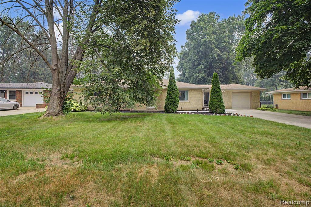 5577 Althea Street, Utica, MI 48316