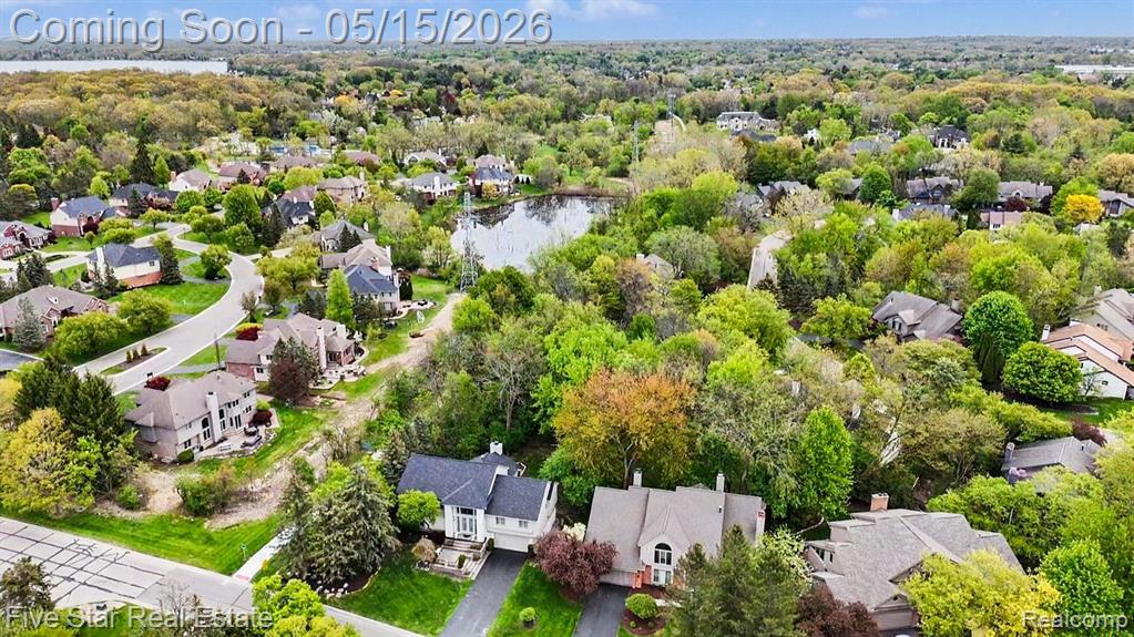 4689 Mirror Lake Drive, West Bloomfield, MI 48323 — Photo 44
