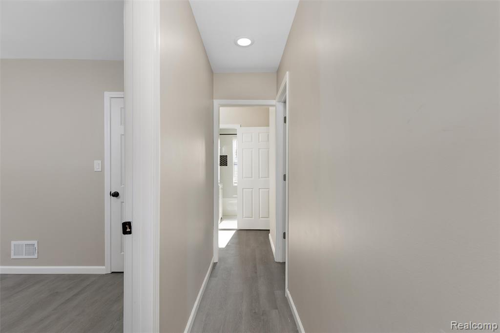 1565 Glendale Street, Detroit, MI 48238 — Photo 9