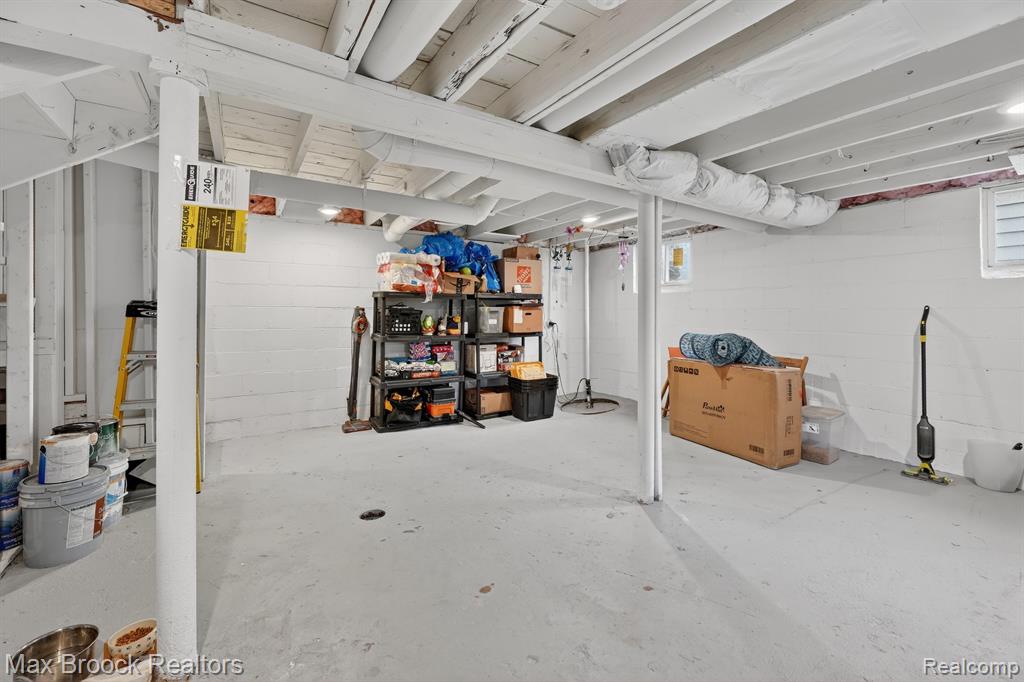 21631 Tulane Avenue, Farmington, MI 48336 — Photo 38