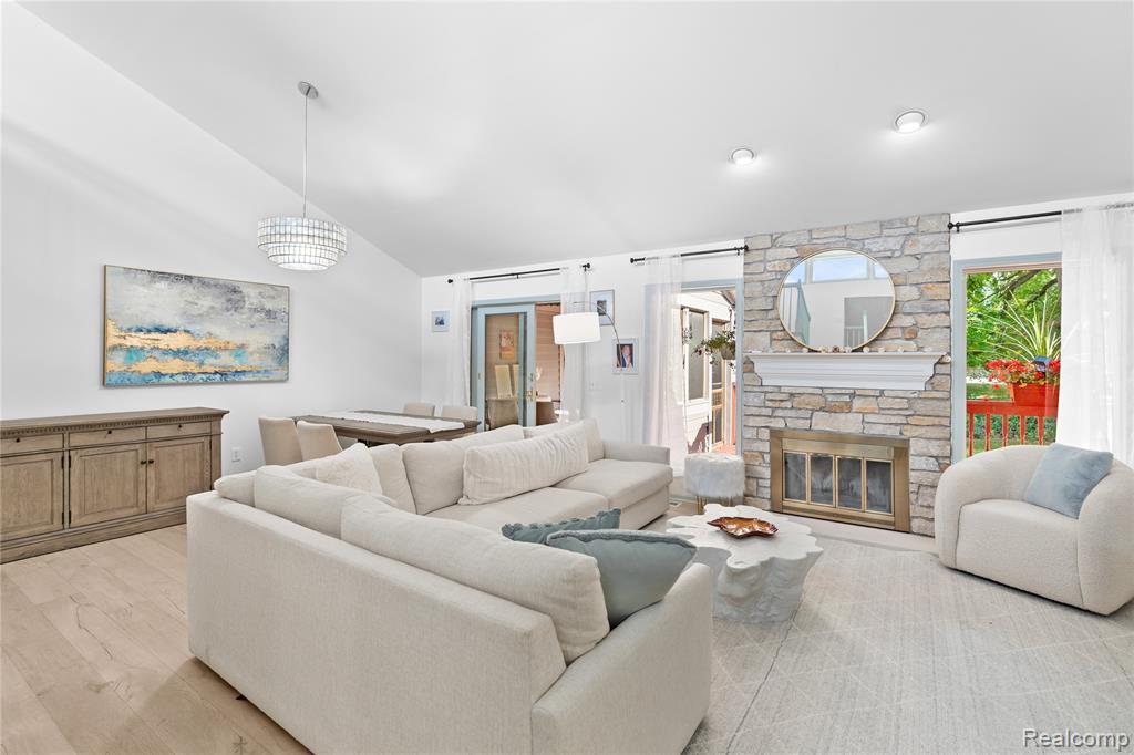 5366 Warwick Trail, Grand Blanc, MI 48439 — Photo 18