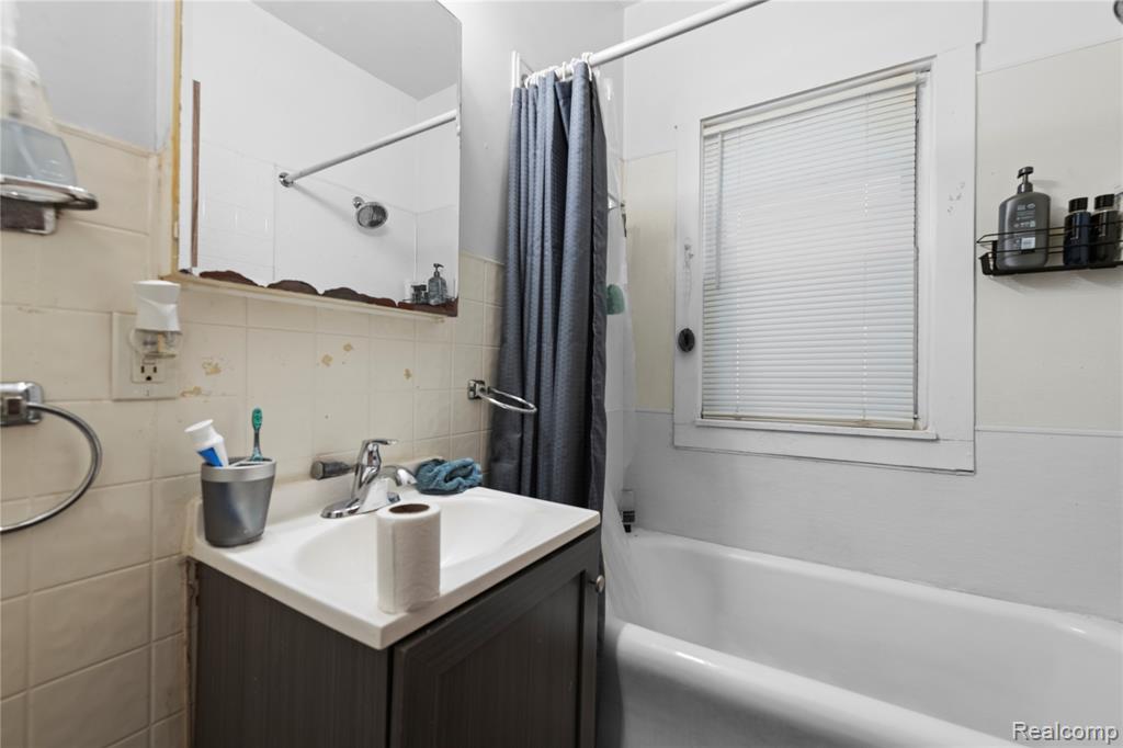 5272 Maplewood Street, Detroit, MI 48204 — Photo 15