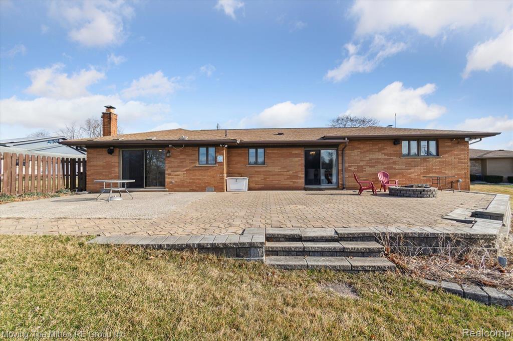 47853 N SHORE Drive, Van Buren, MI 48111 — Photo 36