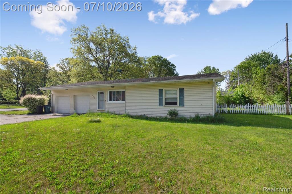 500 TROMBLEY Drive, Troy, MI 48083 — Photo 3
