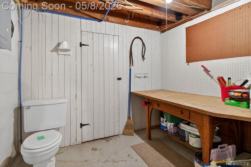 224 S Josephine Avenue, Pontiac, MI 48341 — Photo 36