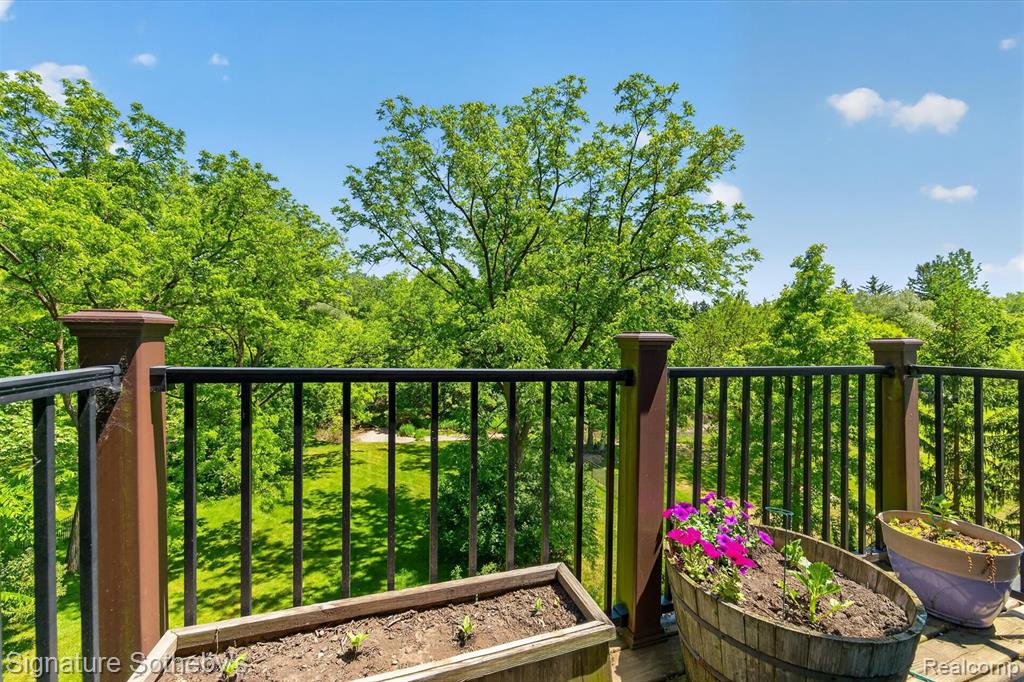 30650 Lahser Road, Beverly Hills, MI 48025 — Photo 70