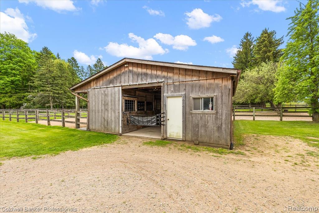 5240 THOMAS Road, Metamora, MI 48455 — Photo 55