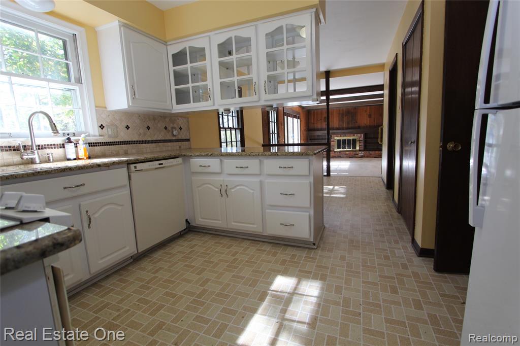 3961 Will O Way Lane, West Bloomfield, MI 48323 — Photo 9