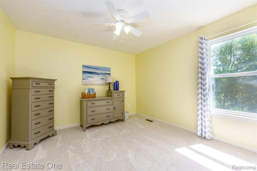 442 Ridgewood Drive S, Ortonville, MI 48462 — Photo 24