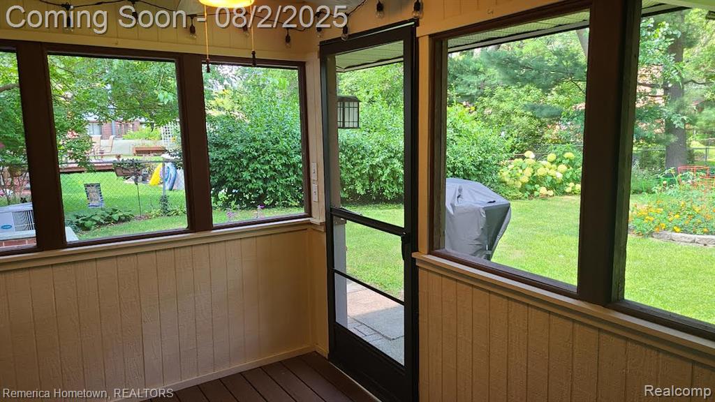 8736 Ringwood Drive, Commerce Twp, MI 48382 — Photo 22
