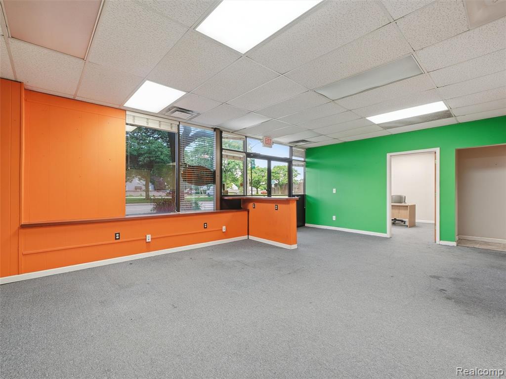 832 W 11 Mile Road, Madison Heights, MI 48071 — Photo 19