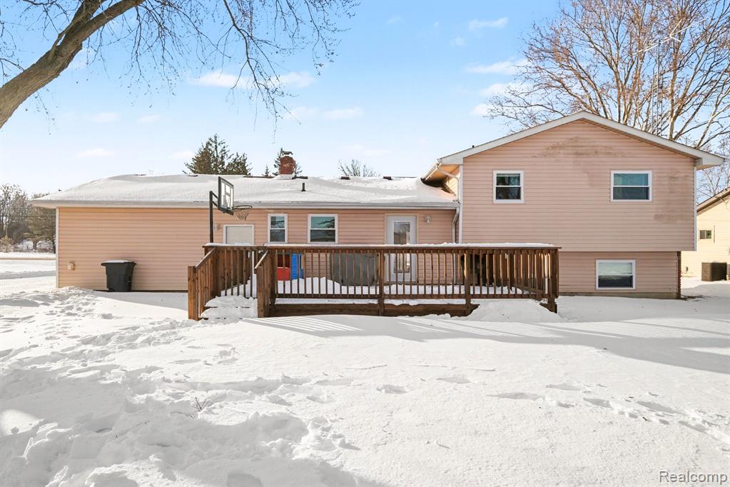 6359 E Bristol Road, Burton, MI 48519 — Photo 23