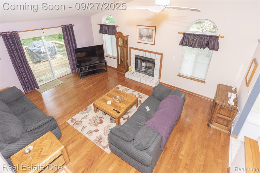 704 Grand Court, South Lyon, MI 48178 — Photo 19