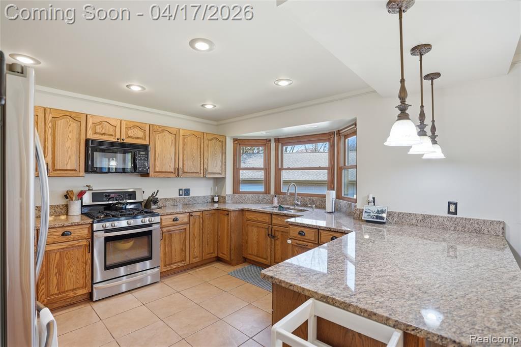 4201 Berryhill Court, Waterford, MI 48329 — Photo 9