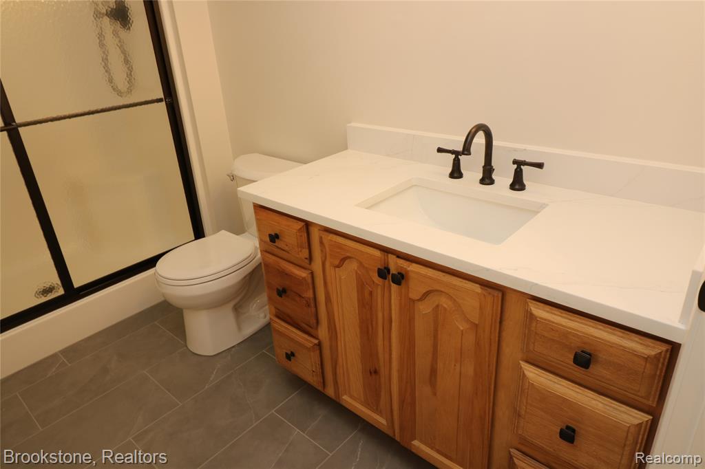 2141 Hunter Drive, Lapeer, MI 48446 — Photo 12