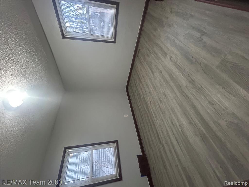6352 Evergreen Avenue, Detroit, MI 48228 — Photo 17