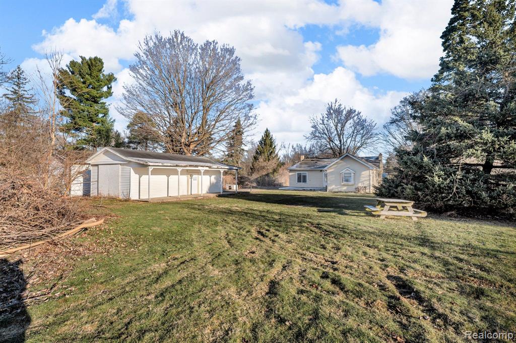 8396 E RICHFIELD Road, Davison, MI 48423 — Photo 5