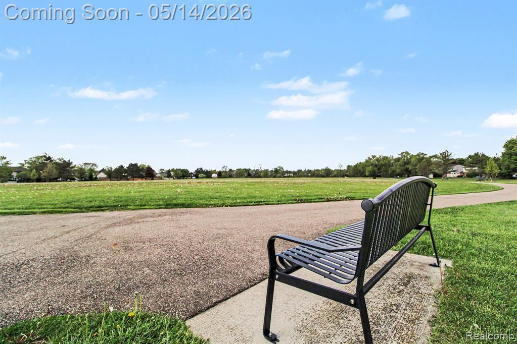 45440 Holmes Drive, Canton, MI 48187 — Photo 33