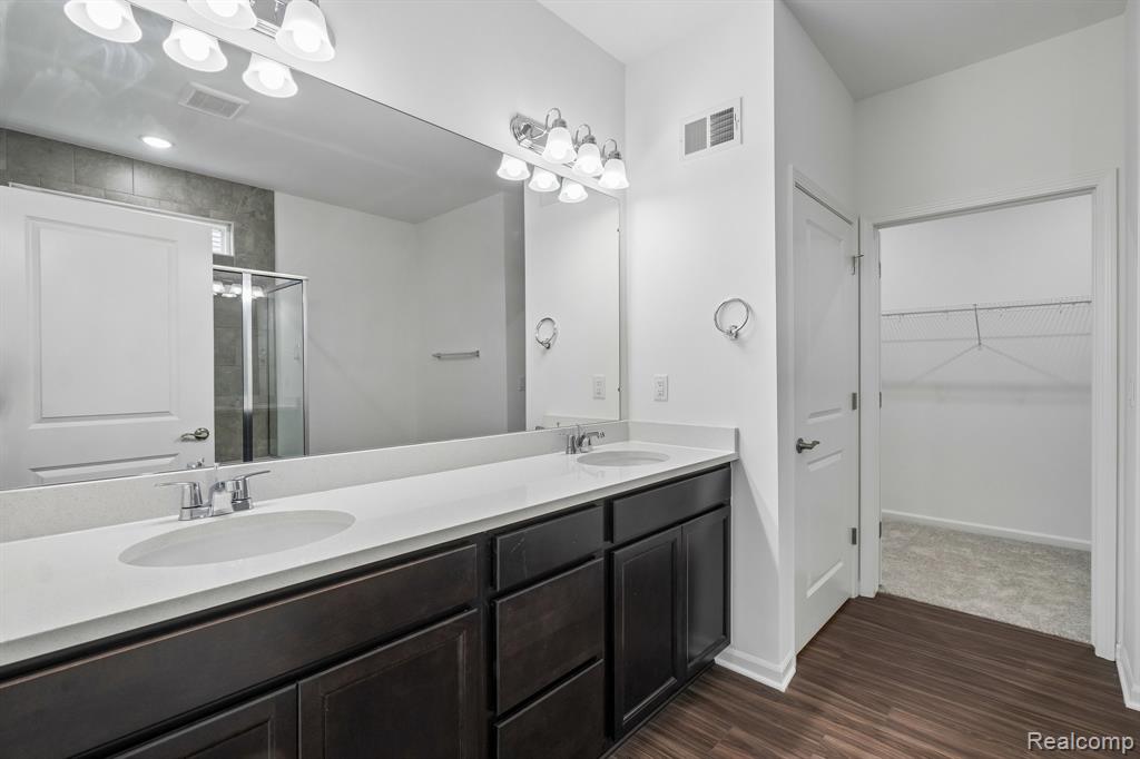 50720 Bellaire Drive, Macomb, MI 48044 — Photo 13