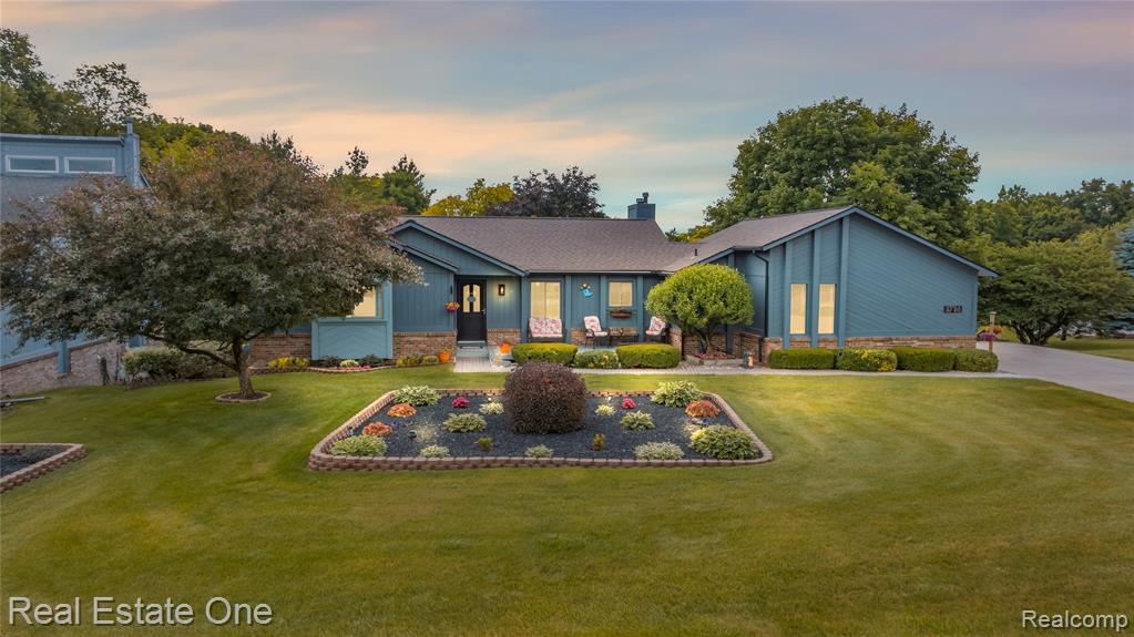 8736 El Dorado Drive, White Lake, MI — Photo 57