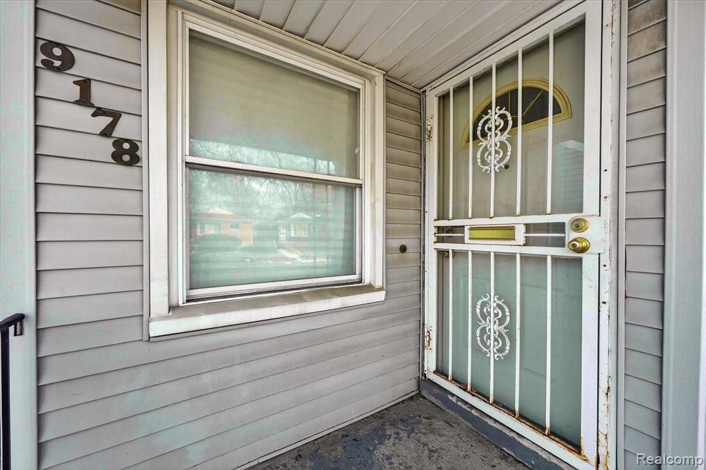 9178 Sussex Street, Detroit, MI 48228 — Photo 5