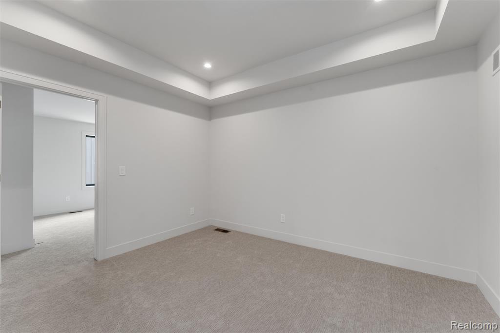 39 South Trail Court, Troy, MI 48083 — Photo 28